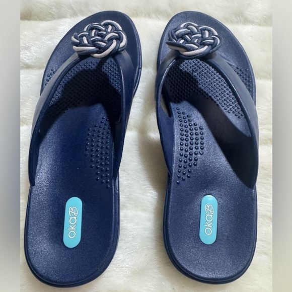 OKA b. Navy Sandals with Knot Accent - Picture 5 of 10